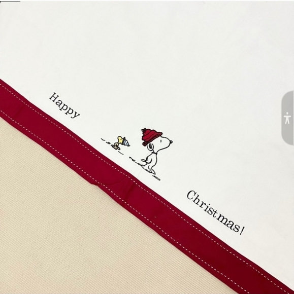 NEW Peanuts Snoopy CHARLIE BROWN CHRISTMAS Tablecloth 100% COTTON Sustainable - Picture 7 of 8